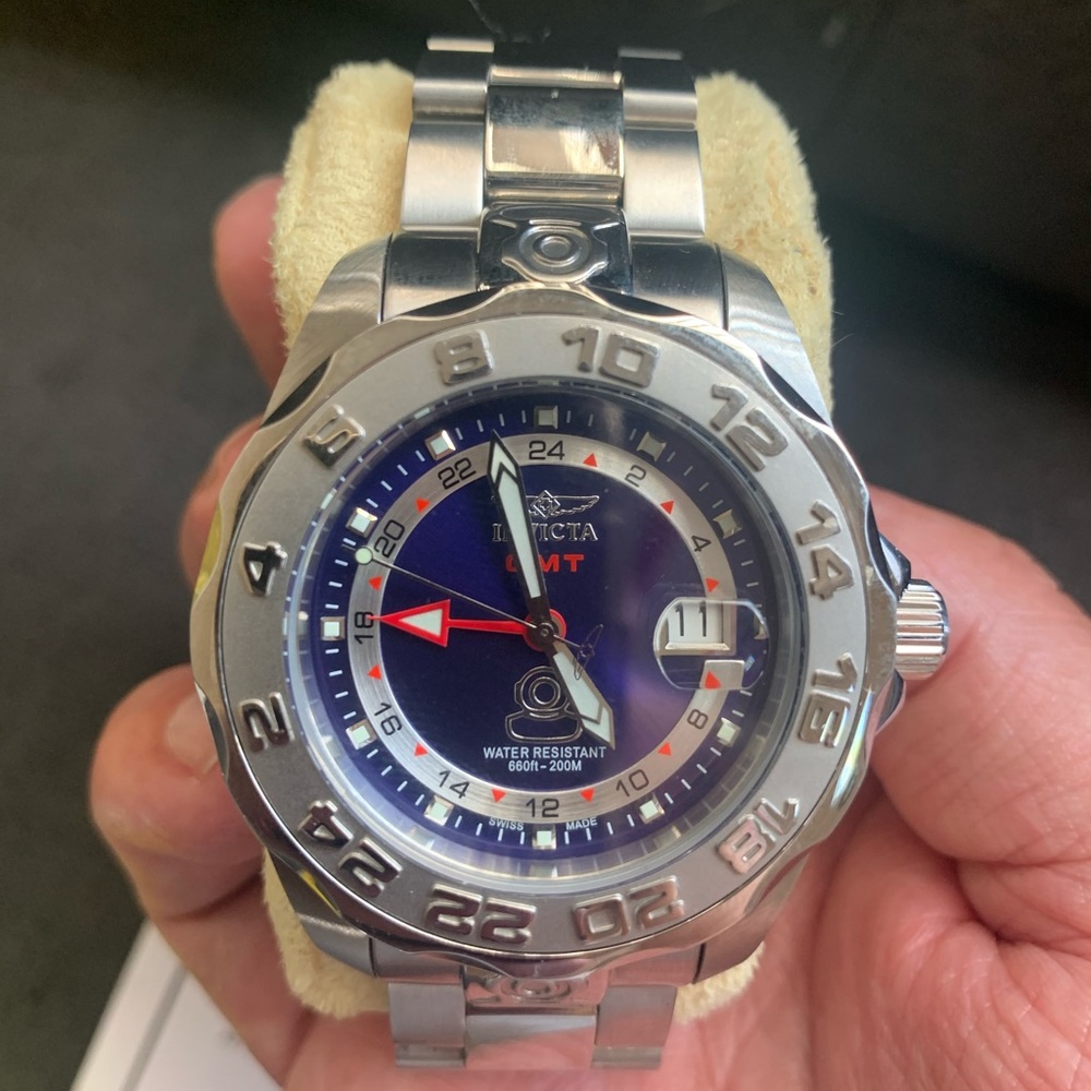 Invicta - Picture 2 of 5